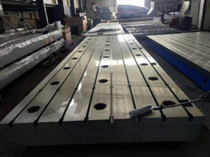 老式鑄鐵平臺(tái)